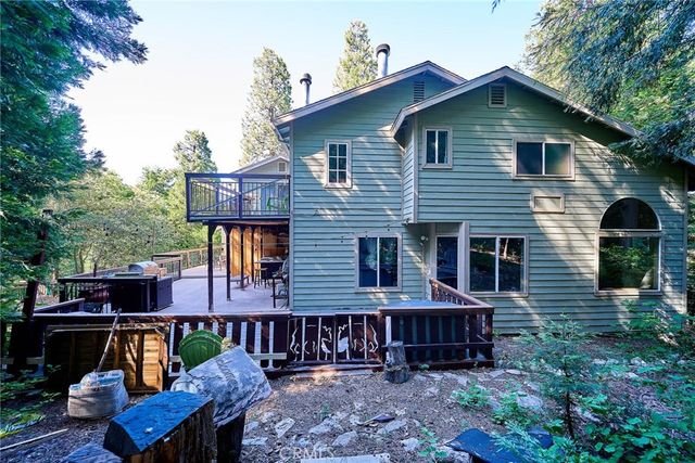 23891 Lakeview, Crestline, CA 92325