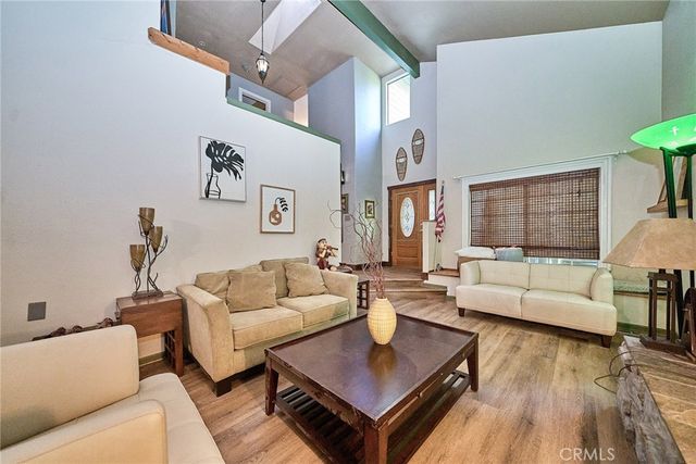 23891 Lakeview, Crestline, CA 92325