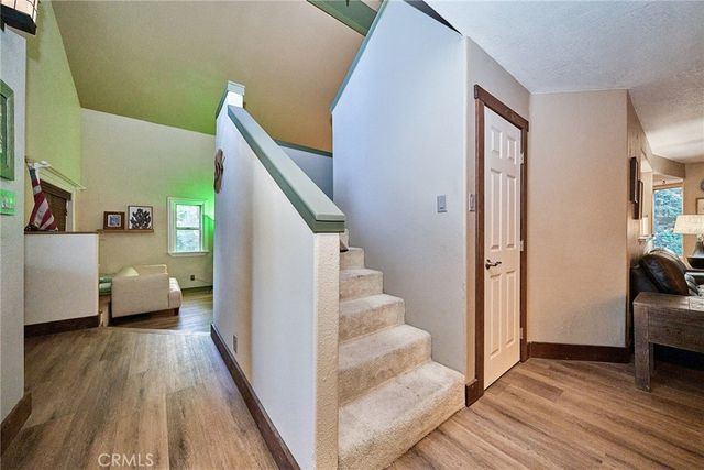 23891 Lakeview, Crestline, CA 92325