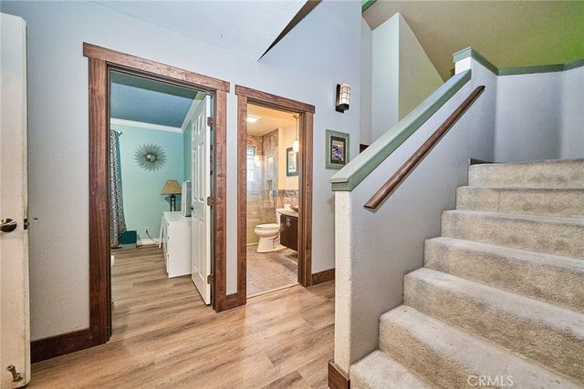 23891 Lakeview, Crestline, CA 92325
