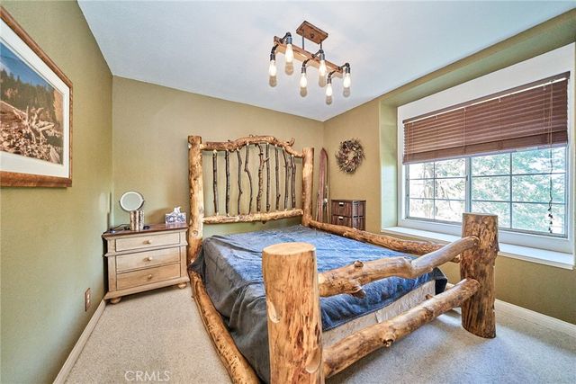 23891 Lakeview, Crestline, CA 92325