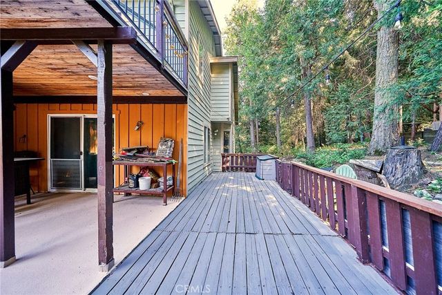 23891 Lakeview, Crestline, CA 92325