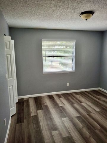 910 Wagner Place 1, Fort Pierce, FL 34982