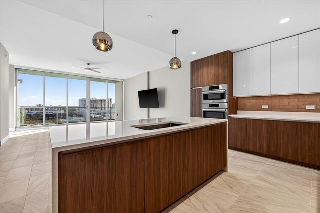 777 3RD AVENUE N 1106, St Petersburg, FL 33701