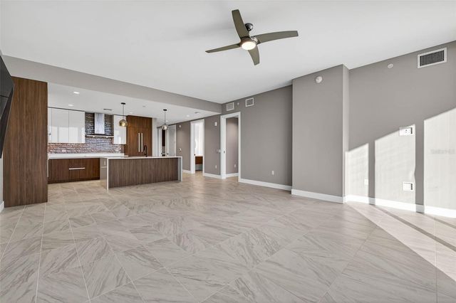 777 3RD AVENUE N 1106, St Petersburg, FL 33701