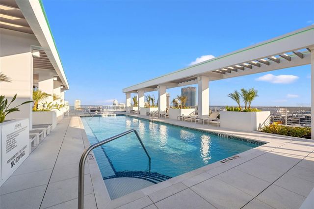 777 3RD AVENUE N 1106, St Petersburg, FL 33701