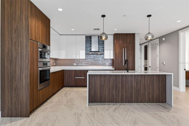 777 3RD AVENUE N 1106, St Petersburg, FL 33701