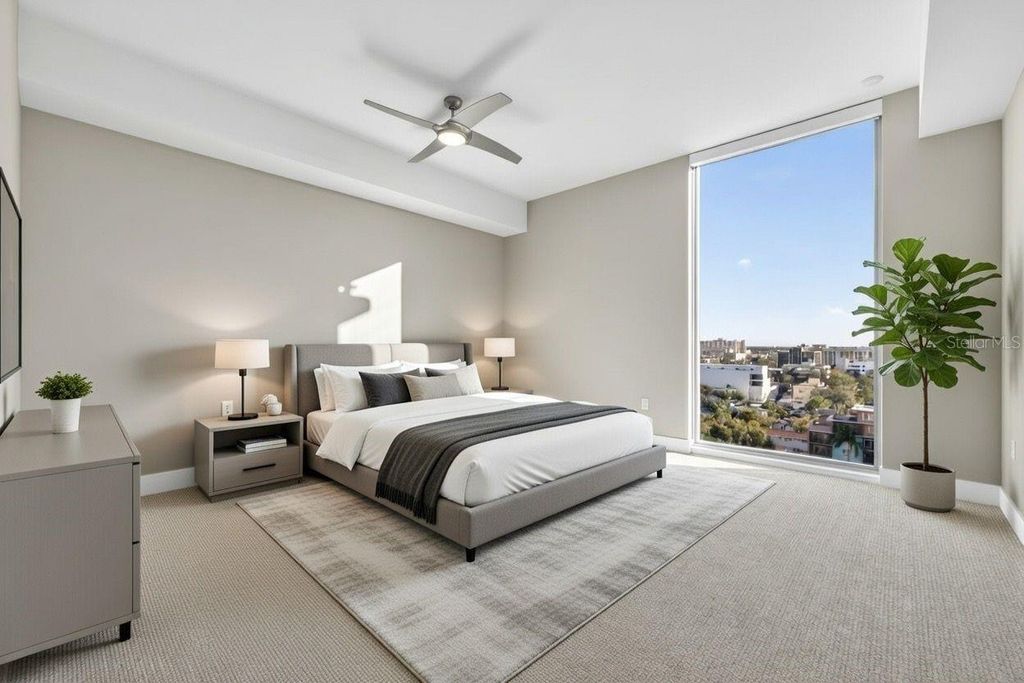 Image 24 of property listing at 777 3RD AVENUE N 1106, St Petersburg, FL 33701