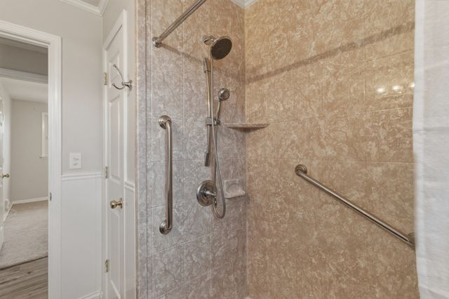 8310 Luree Ln, Hermitage, TN 37076