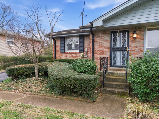 8310 Luree Ln, Hermitage, TN 37076