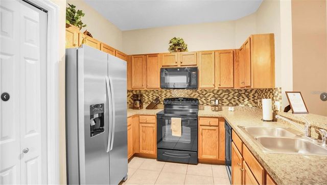 2711 OAKWATER DRIVE 116, Kissimmee, FL 34747
