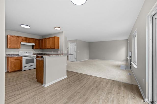 43529 S Timberview Drive, Van Buren, MI 48111