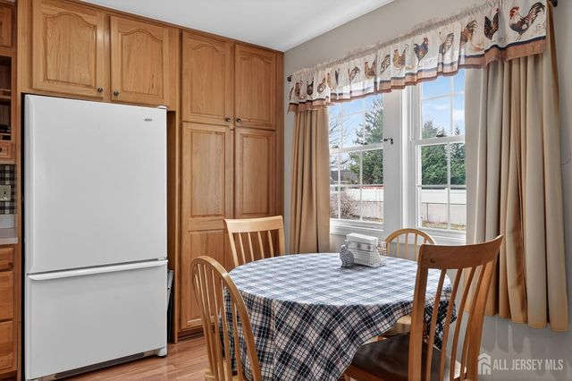 20 Fairfield Road, East Brunswick, NJ 08816