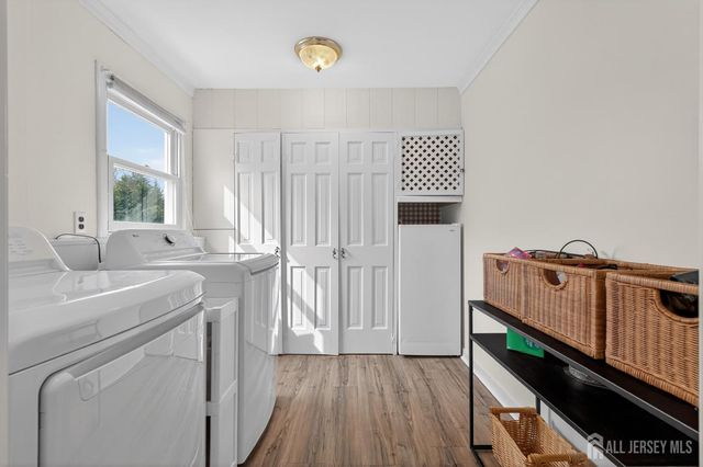 20 Fairfield Road, East Brunswick, NJ 08816