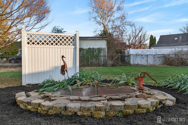 20 Fairfield Road, East Brunswick, NJ 08816