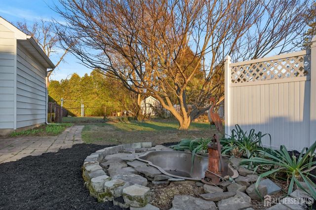 20 Fairfield Road, East Brunswick, NJ 08816