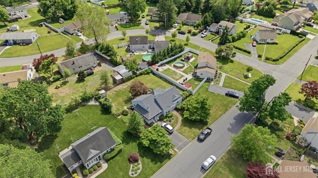 20 Fairfield Road, East Brunswick, NJ 08816
