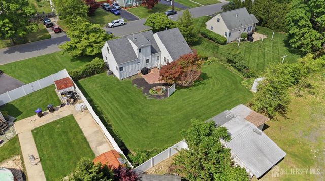 20 Fairfield Road, East Brunswick, NJ 08816