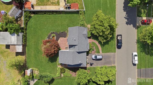 20 Fairfield Road, East Brunswick, NJ 08816