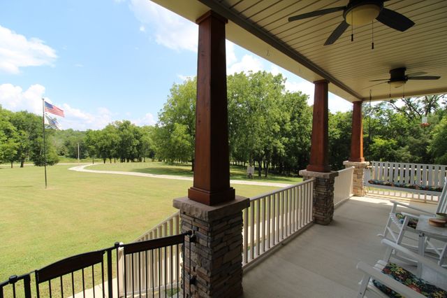 725 Lick Creek Rd, Hartsville, TN 37074