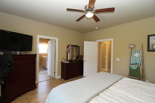 725 Lick Creek Rd, Hartsville, TN 37074