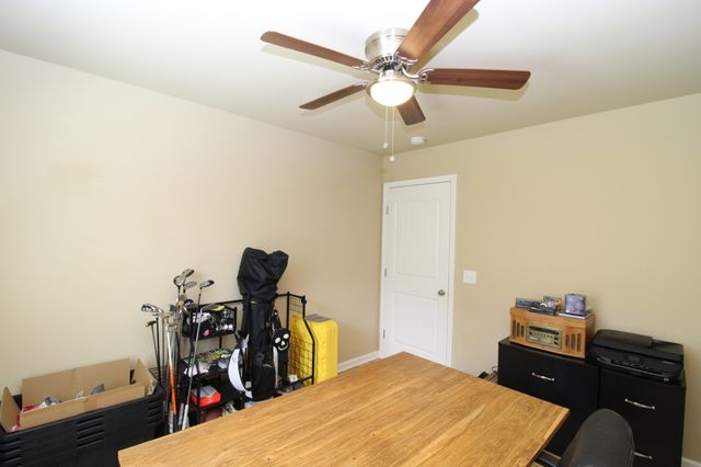 725 Lick Creek Rd, Hartsville, TN 37074