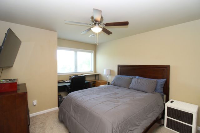 725 Lick Creek Rd, Hartsville, TN 37074