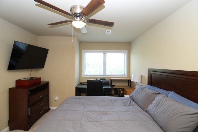 725 Lick Creek Rd, Hartsville, TN 37074