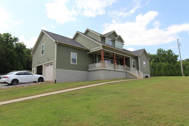725 Lick Creek Rd, Hartsville, TN 37074