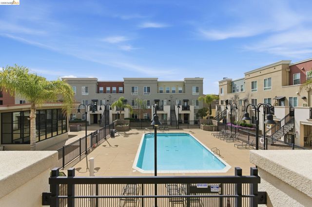 88 E 6Th St 313, Pittsburg, CA 94565