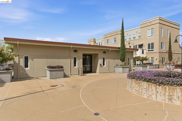 88 E 6Th St 313, Pittsburg, CA 94565