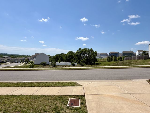1066 Cone Blvd, Nashville, TN 37207