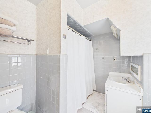 440 Grove Street, Oradell, NJ 07649