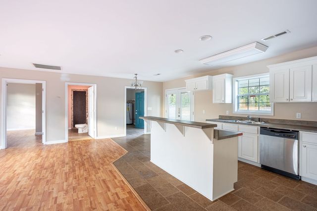 183 Redwing Rd., Ashford, AL 36312