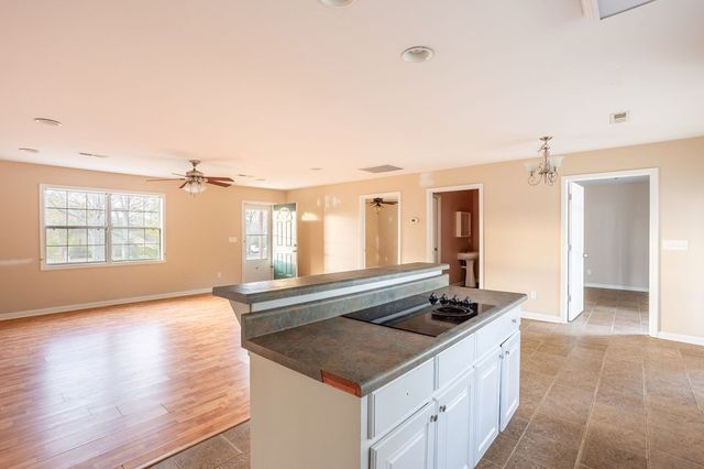 183 Redwing Rd., Ashford, AL 36312