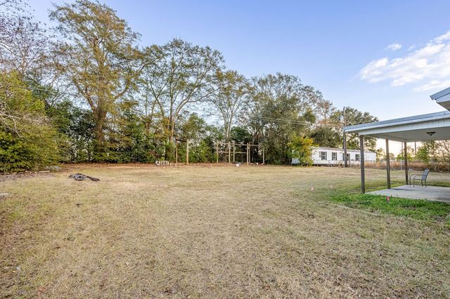 183 Redwing Rd., Ashford, AL 36312