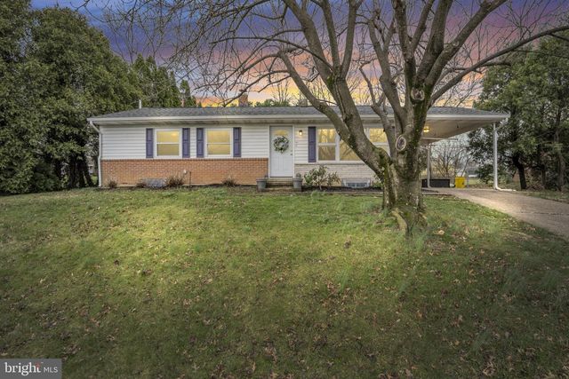 5224 OXFORD DR, Mechanicsburg, PA 17055