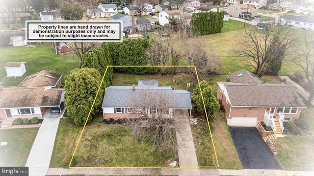 5224 OXFORD DR, Mechanicsburg, PA 17055