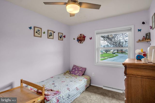 5224 OXFORD DR, Mechanicsburg, PA 17055