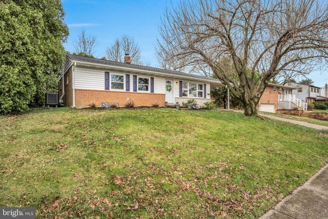 5224 OXFORD DR, Mechanicsburg, PA 17055