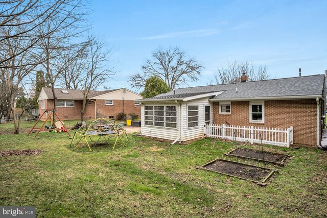 5224 OXFORD DR, Mechanicsburg, PA 17055