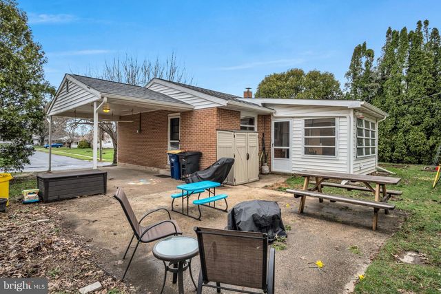 5224 OXFORD DR, Mechanicsburg, PA 17055