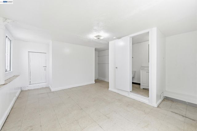 1829 E 22nd St, Oakland, CA 94606