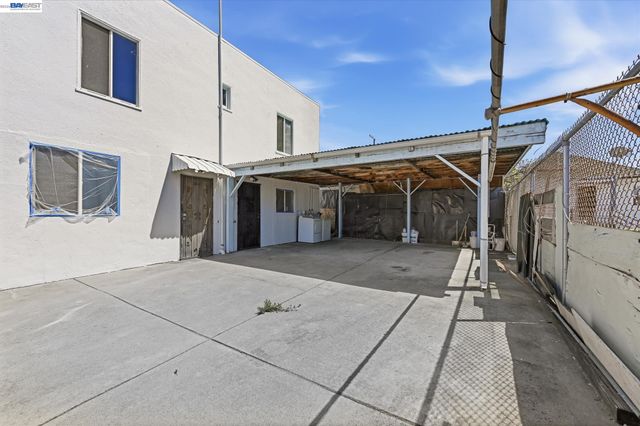 1829 E 22nd St, Oakland, CA 94606