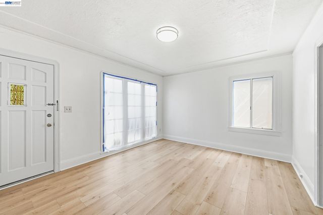 1829 E 22nd St, Oakland, CA 94606