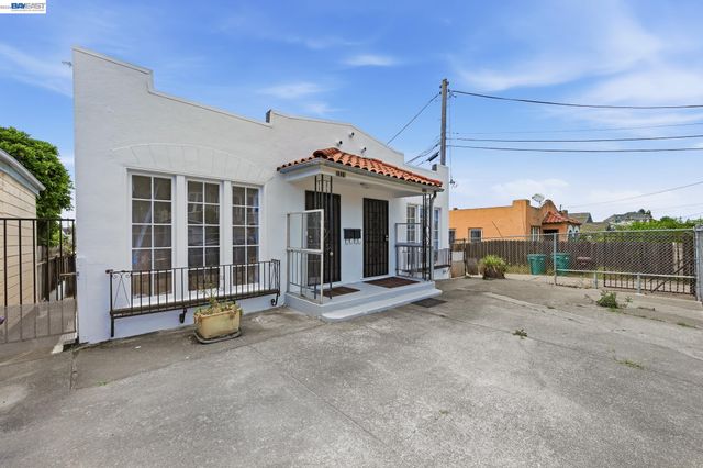 1829 E 22nd St, Oakland, CA 94606