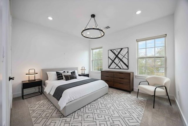 2215 Mansfield Street, Houston, TX 77091