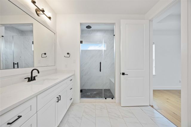 2215 Mansfield Street, Houston, TX 77091