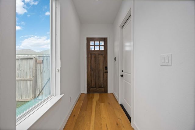 2215 Mansfield Street, Houston, TX 77091