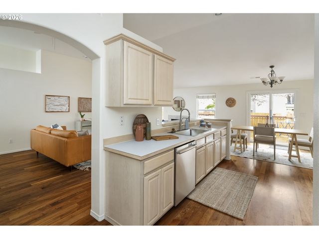 17001 Se 6TH St, Vancouver, WA 98684